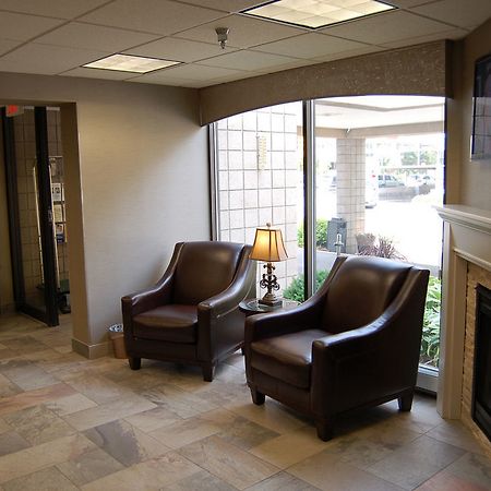 Brentwood Inn And Suites Рочестър Екстериор снимка