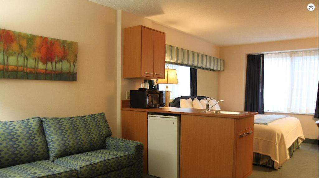 Brentwood Inn And Suites Рочестър Стая снимка